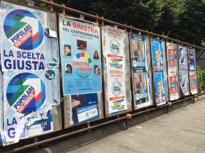 manifesti elettorali - foto giornalista Franco Mariani (8)