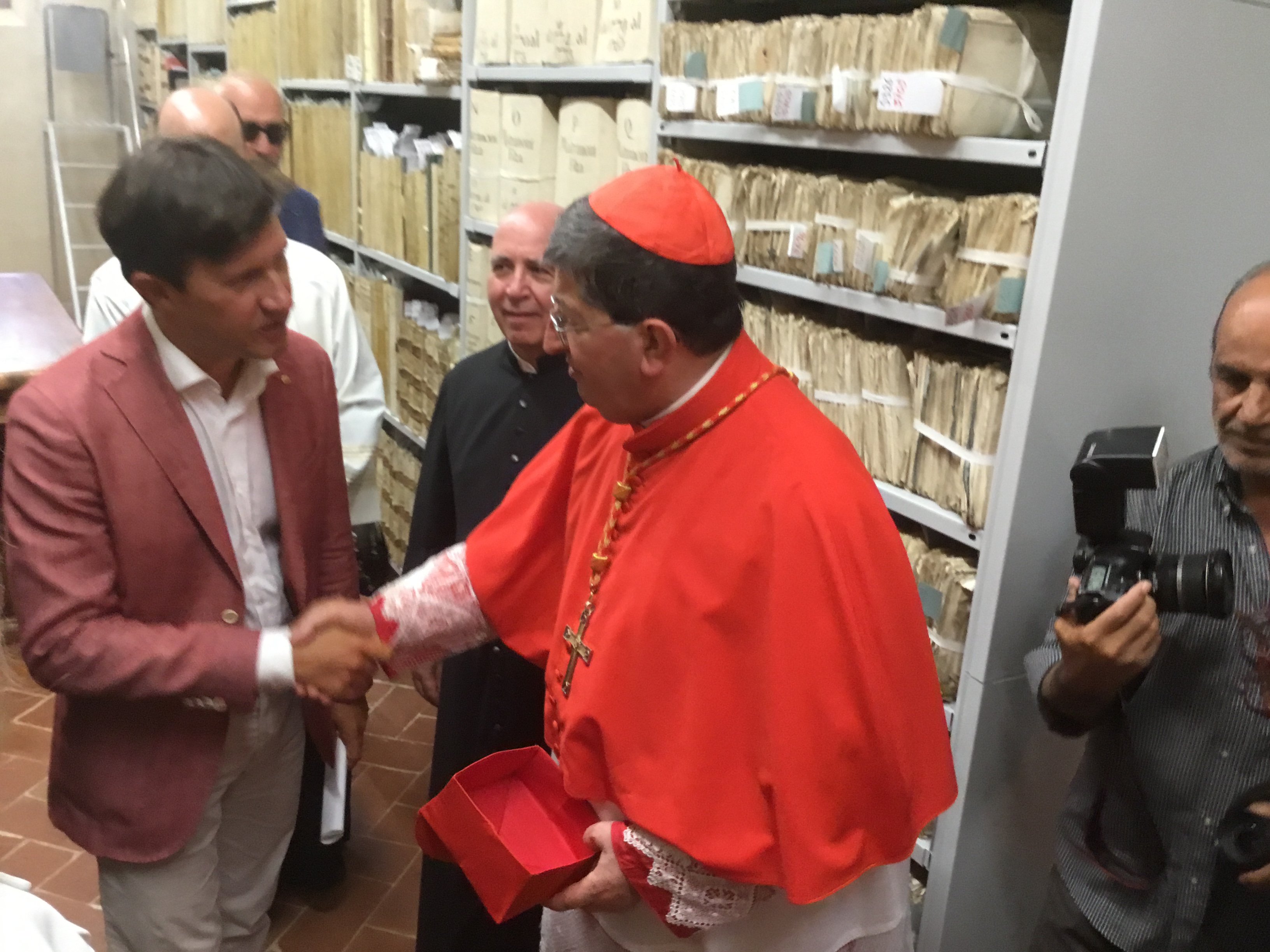 Cardinale Betori nuovo archivio San Lorenzo-Foto Giornalista Franco Mariani (7)
